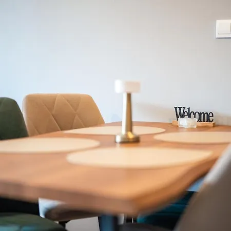 400m From Belvedere - Free Parking - Апартамент *